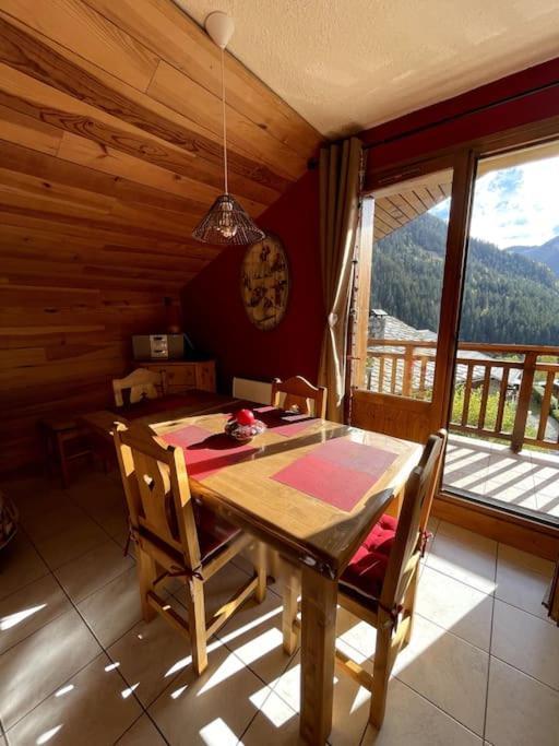 T3 Champagny-En-Vanoise Avec Terrasse Plein Sud La Plagne Extérieur photo